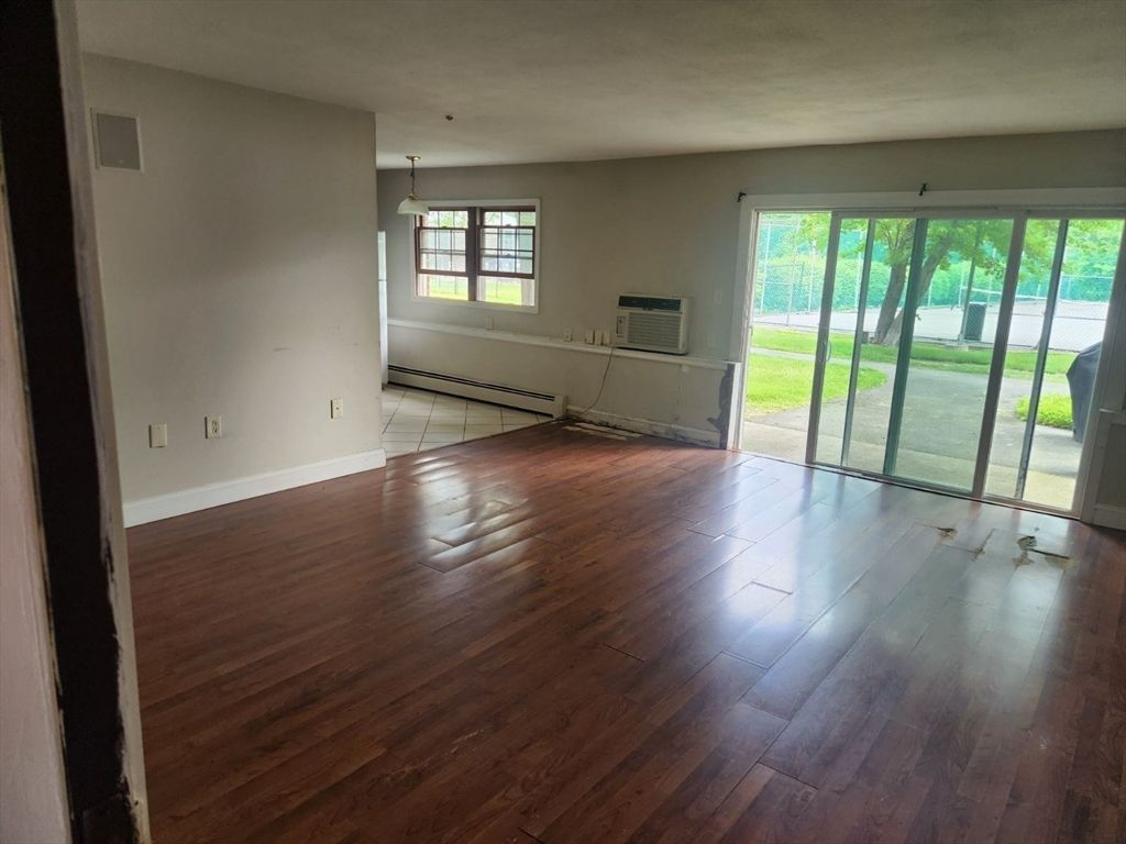 25 Farrwood Ave 1, North Andover, MA 01845