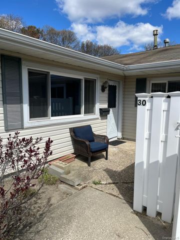 30 Storm Drives C 30, Holtsville, NY 11742