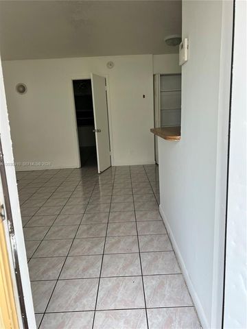 646 NW 4th Court 4, Hallandale Beach, FL 33009