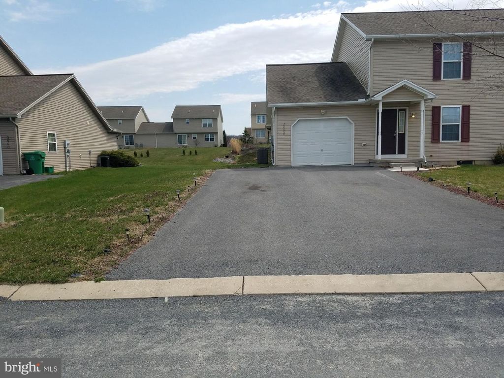 3656 MOUNTAIN SHADOW DRIVE, Fayetteville, PA 17222