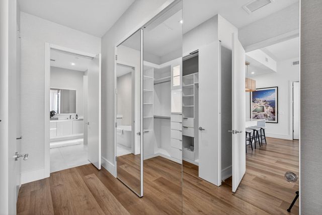 220 Lake Shore Drive 613, Lake Park, FL 33403