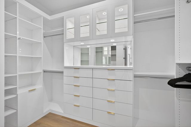 220 Lake Shore Drive 613, Lake Park, FL 33403