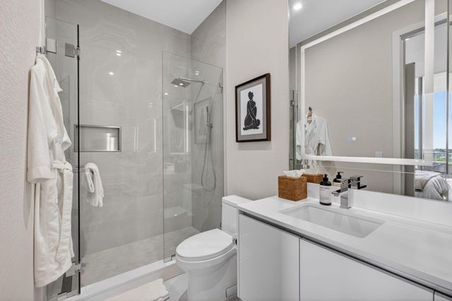 220 Lake Shore Drive 613, Lake Park, FL 33403