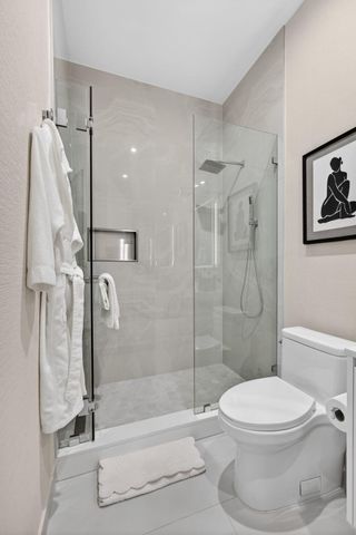 220 Lake Shore Drive 613, Lake Park, FL 33403