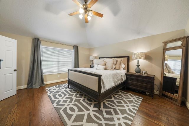 11530 Wickhollow Lane, Houston, TX 77043