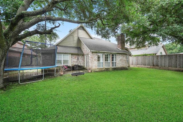 11530 Wickhollow Lane, Houston, TX 77043