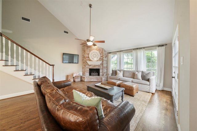 11530 Wickhollow Lane, Houston, TX 77043