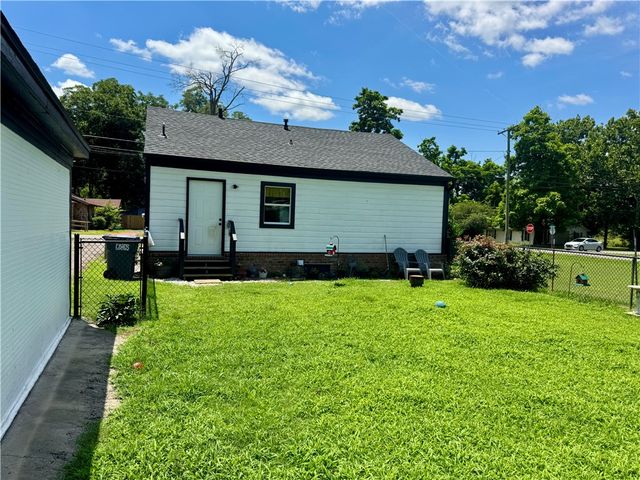 703 E 6th Street, Russellville, AR 72801