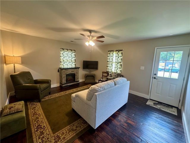 703 E 6th Street, Russellville, AR 72801