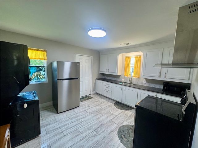 703 E 6th Street, Russellville, AR 72801