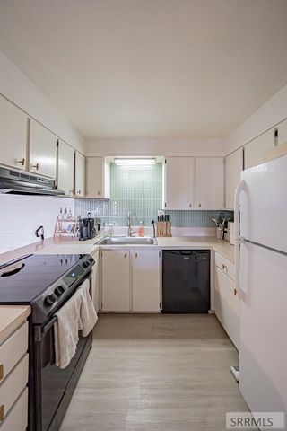 220 N Fanning Avenue # 15, Idaho Falls, ID 83401
