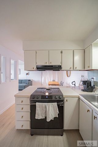 220 N Fanning Avenue # 15, Idaho Falls, ID 83401