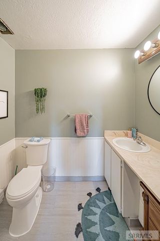 220 N Fanning Avenue # 15, Idaho Falls, ID 83401