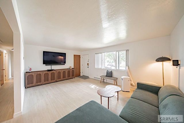 220 N Fanning Avenue # 15, Idaho Falls, ID 83401