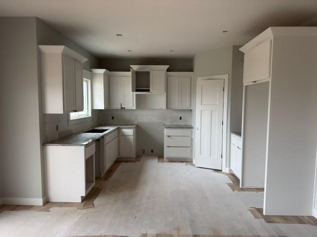 4700 Woodland Shores Court, St Joseph, MO 64505