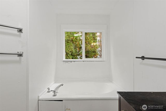 22311 V Street, Ocean Park, WA 98640