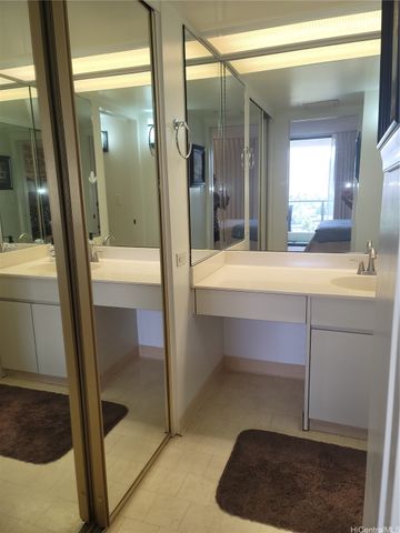 1860 Ala Moana Boulevard 1001, Honolulu, HI 96815