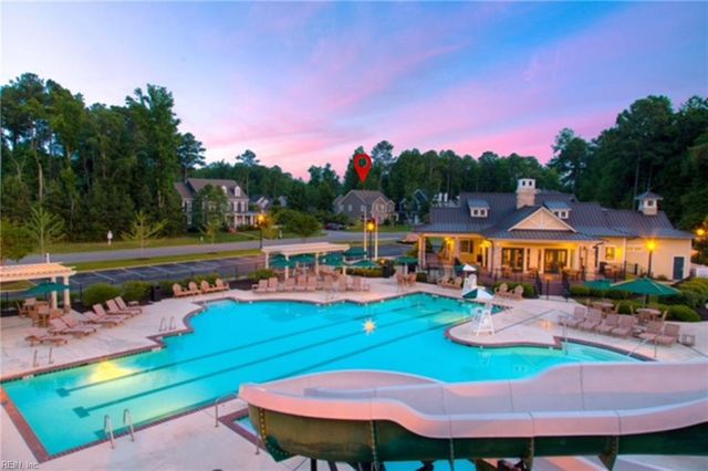 1301 Founders Pointe TRL, Carrollton, VA 23314