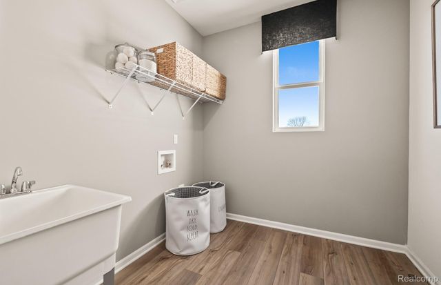 50533 Crusader Drive, Macomb Township, MI 48044