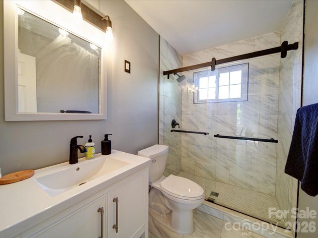 2036 Edgewater Drive, Charlotte, NC 28210