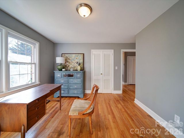 2036 Edgewater Drive, Charlotte, NC 28210