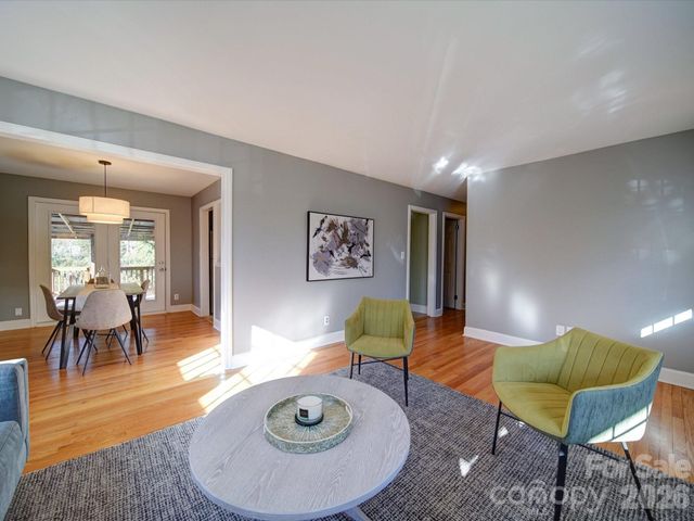 2036 Edgewater Drive, Charlotte, NC 28210