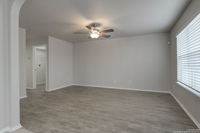 9023 Sahara Wds, Universal City, TX 78148