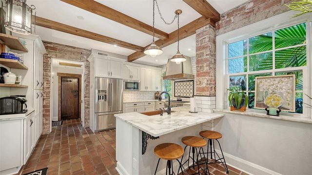 547 N SHORE DRIVE, Sarasota, FL 34234