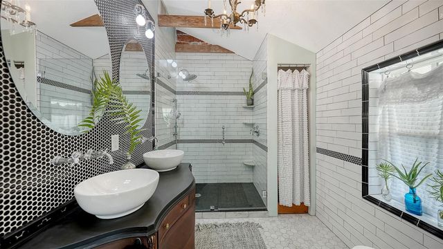 547 N SHORE DRIVE, Sarasota, FL 34234