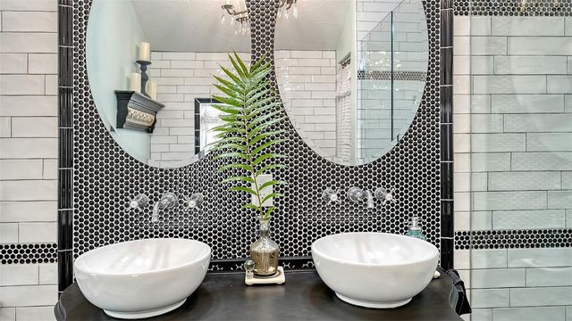 547 N SHORE DRIVE, Sarasota, FL 34234