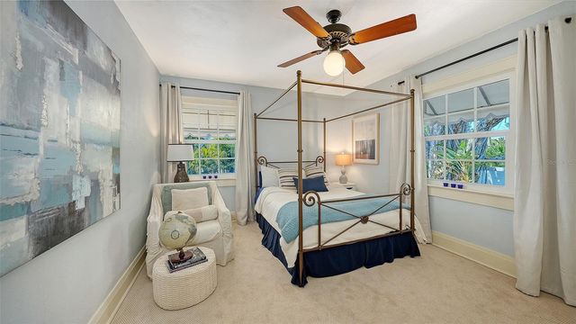 547 N SHORE DRIVE, Sarasota, FL 34234