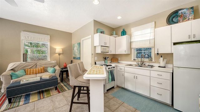 547 N SHORE DRIVE, Sarasota, FL 34234