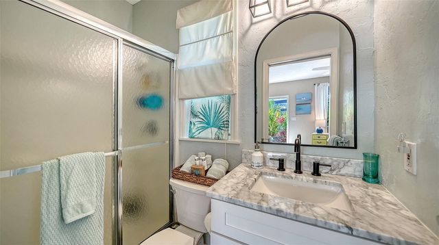 547 N SHORE DRIVE, Sarasota, FL 34234