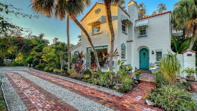547 N SHORE DRIVE, Sarasota, FL 34234