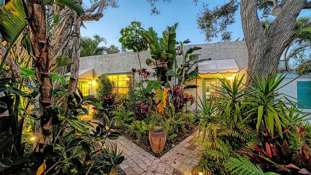 547 N SHORE DRIVE, Sarasota, FL 34234