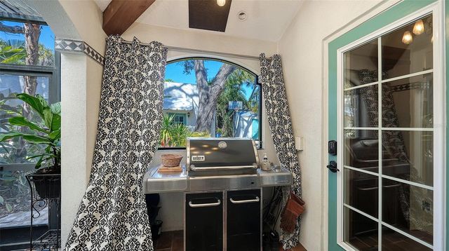 547 N SHORE DRIVE, Sarasota, FL 34234