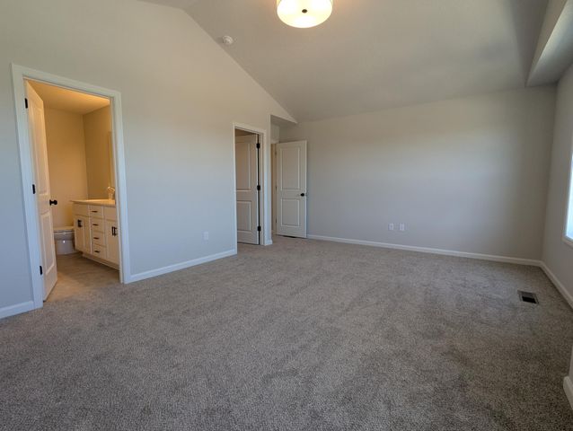 19084 Goodhue Street NE, East Bethel, MN 55011