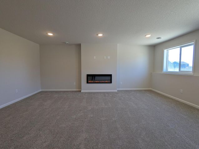 19084 Goodhue Street NE, East Bethel, MN 55011