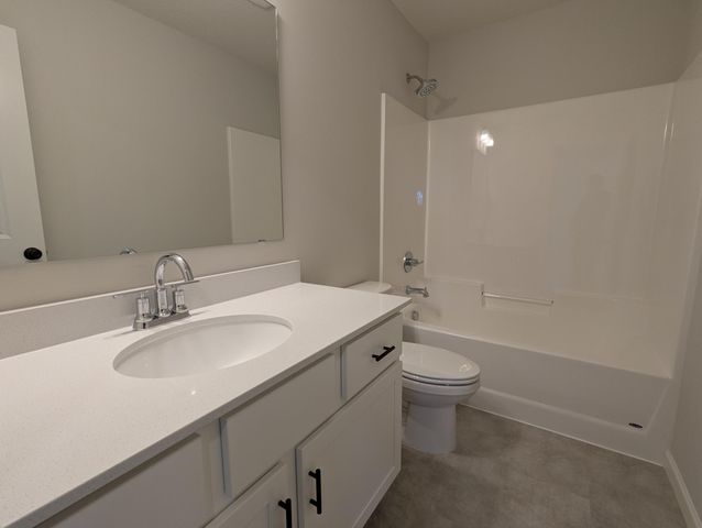 19084 Goodhue Street NE, East Bethel, MN 55011