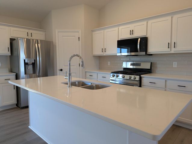 19084 Goodhue Street NE, East Bethel, MN 55011