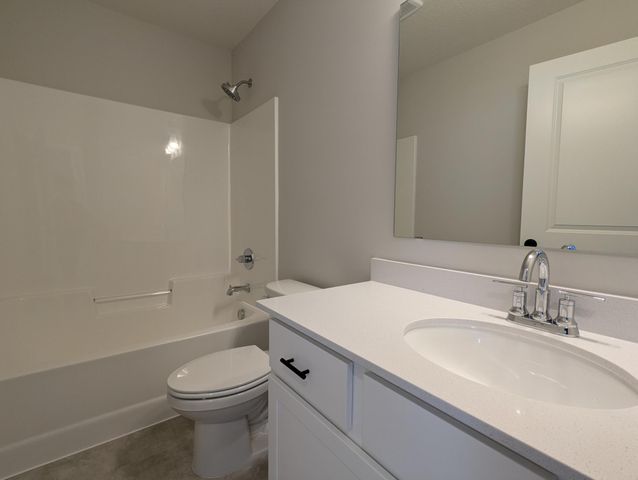 19084 Goodhue Street NE, East Bethel, MN 55011