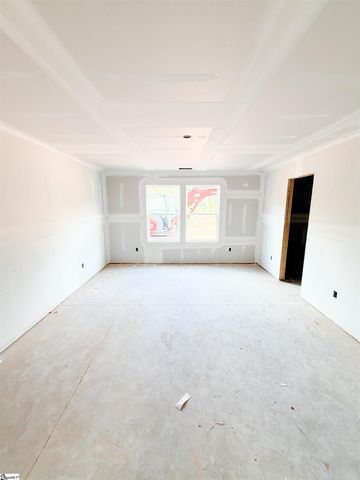 104 Henderson Road, Gray Court, SC 29645
