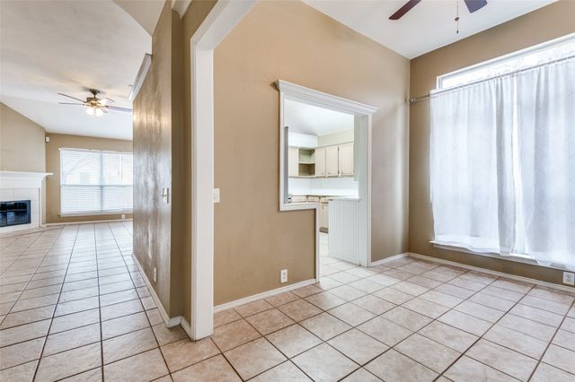 1800 Corvallis Court, Arlington, TX 76006