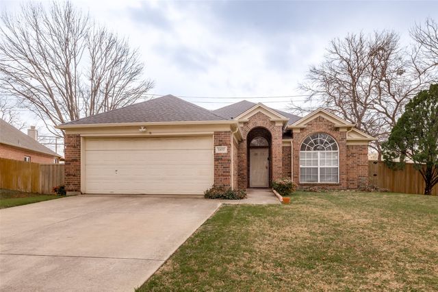 1800 Corvallis Court, Arlington, TX 76006
