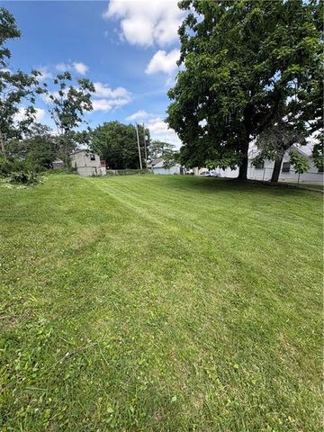 2934 Jarboe Street, Kansas City, MO 64108
