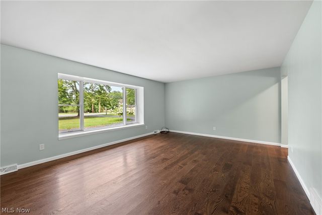 15038 Alexander Road, Walton Hills, OH 44146