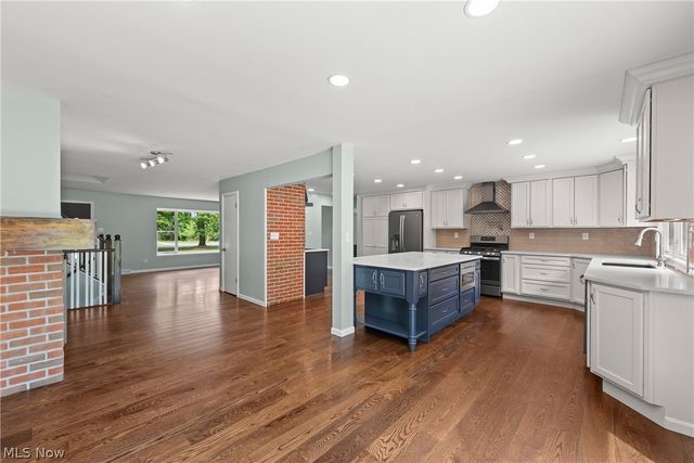 15038 Alexander Road, Walton Hills, OH 44146