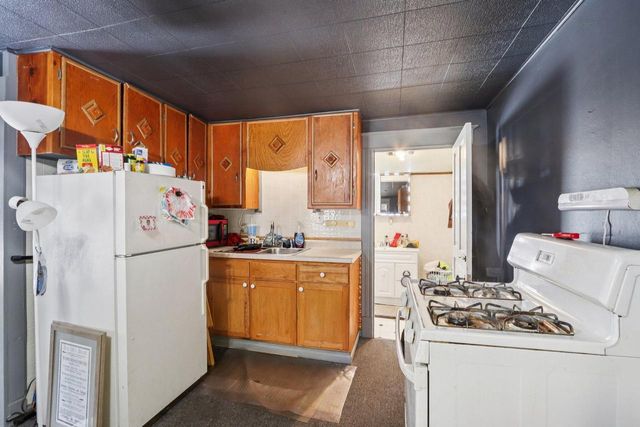 4413 19th AVENUE, Kenosha, WI 53140