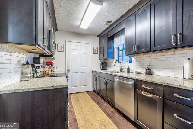 820 County Road 14, Muscadine, AL 36269