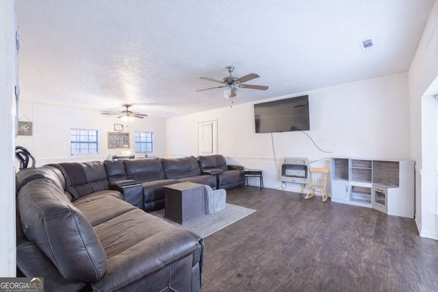 820 County Road 14, Muscadine, AL 36269